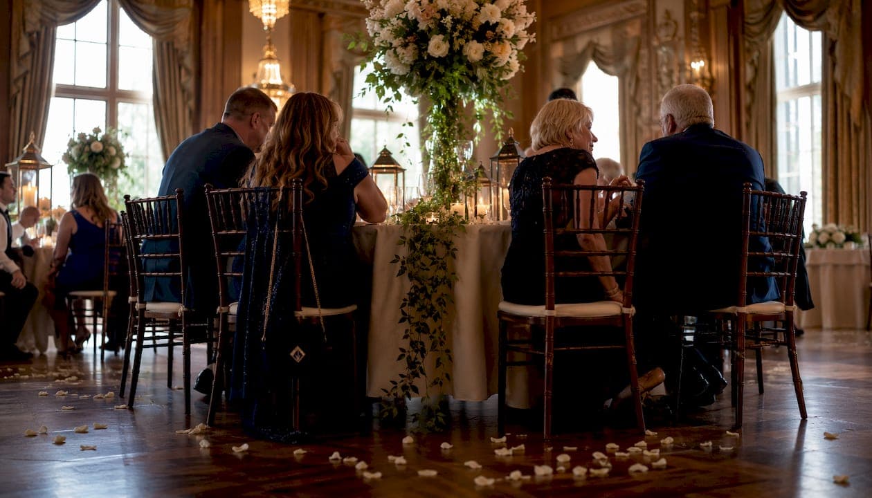 Small Wedding Reception Ideas That Actually Work