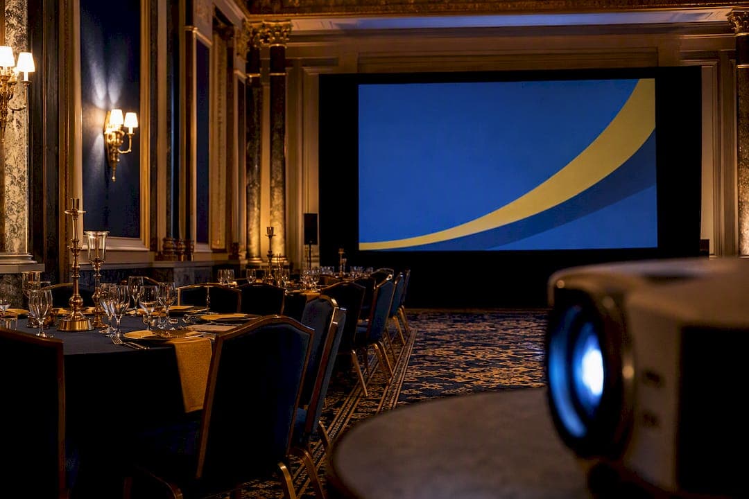 Event Planners, Calculate Projector Lumens to a 10,400 Lumen Target