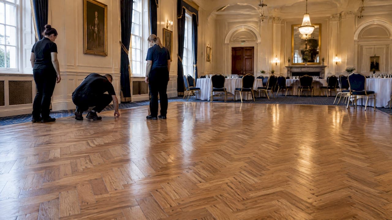Dance Floor Types for Event Planners: Avoid $250–$350 Venue Fees